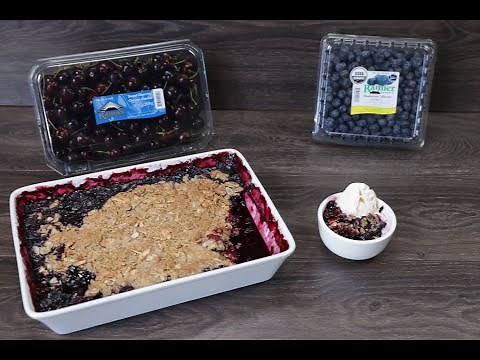 Quick & Easy: Rainier Fruit Cherry & Blueberry Crumble