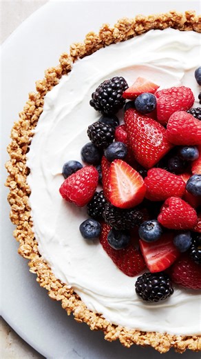 A yogurt bowl a tart = this no-bake breakfast. It’s the best recipe to please a crowd #breakfastideas 🍓 | Delish