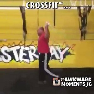 Meanwhile at Crossfit™... Instagram ► @AwkwardMoments_IG | Awkward Gym Moments