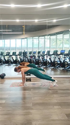 746K views · 4.8K reactions | Goodbye mommy pooch, say hello Flat Tummy  | Coach Elvie | Facebook