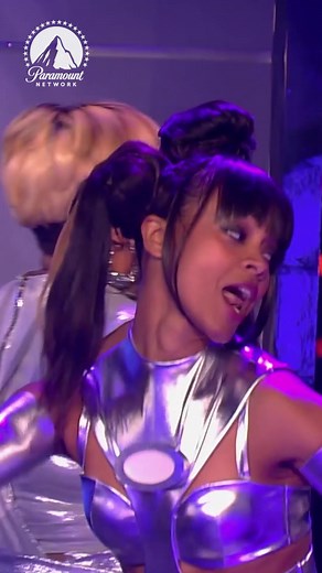 #ZoeSaldana's performance was out of this world! #AvatarTheWayOfWater #LipSyncBattle 🎶: