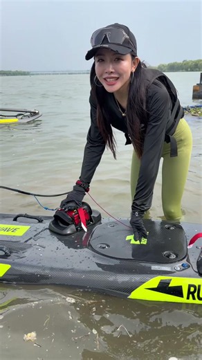 RUSH WAVE ,Feel the joy of surfing in summer#rushwave #Surfing #surfboard #gasolinesurfboard