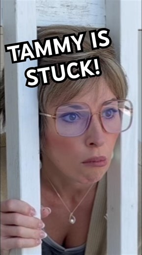 Tammy is stuck! Find out why on Its Tammy time ! #comedyskits #carolburnett #oldschool