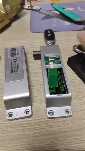 Wireless Lock Kit|Easy 3M stiker Installation+Remote & Fingerprint Keypad #wirelesslock #DIYsecurity