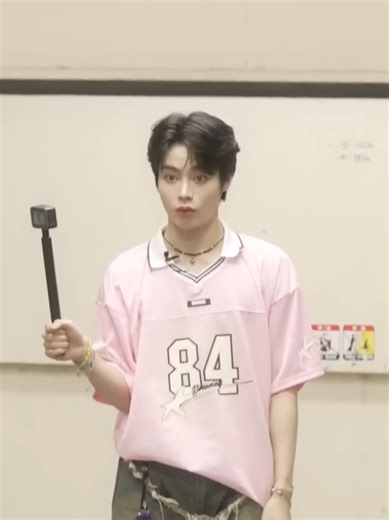 Tempest Hanbin: Những khoảnh khắc hài hước