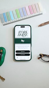 Julia Broome on Instagram: "systems to use ASAP to HYPER-ORGANIZE your CONTENT 👩🏼‍💻📁 filing this under: things that are about to make your content workflow *so* much easier 🧚🏻‍♀️ all of these systems help keep you and your content optimized + optimized so that staying on top of your social media doesn’t feel like a fire drill but if content organization or content creation overwhelms you, I’m 100% here for you 🤍 LMK if I can help make conte