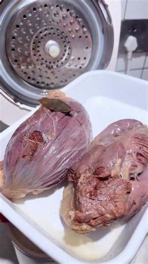 The best way to cook beef shank is without a strong sauce flavor. The seasonings won t mas