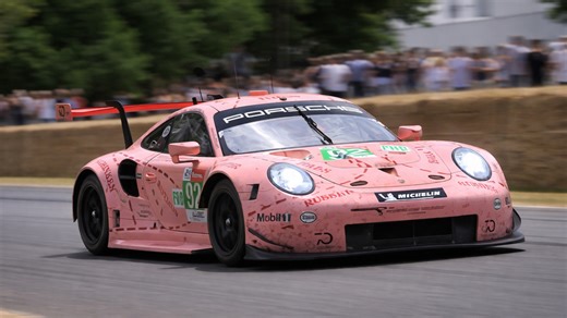 Porsche 991.2 RSR flat-six sound at full throttle