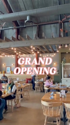 Comfort food done right. Roxie’s opens today in Downtown Buda with home-style Southern favorites. Who are you bringing? Roxie’s Buda 308 S Main St Sunday-Thursday: 11 AM-9 PM Friday-Saturday: 11 AM-10 PM | Discover Buda, TX