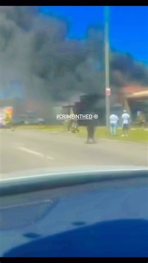 14K views · 113 reactions | Building fire on 7 Mile and Huntington. #Detroit #CrimeInTheD ® | CrimeInTheD | Facebook