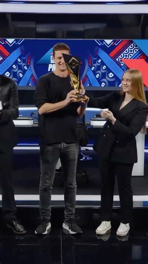 La mano finale di questo Main Event dell'EPT di Praga 🏆 #Poker #PokerLive #EPTPrague #PokerPlayer