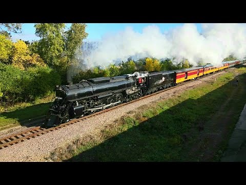 Milwaukee Road 261 -Gourmet Express on the Twin Cities and Western Railroad - Milw 261 and 32A Chase