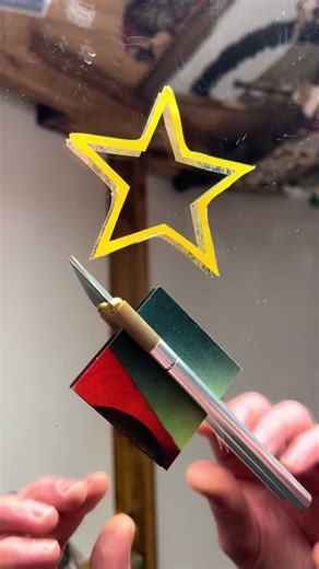 Tangerine, teal, and candy-pink whisper “Cut me sharp, make me shine forever” 🍊💙🍬 Scissors hum a silver, eager rhythm Each precise slice wakes a tiny thrill ✂️⚡ Facets catch fire: amber dances with violet Rose-gold rims glow like captured sunset 🌅✨ In your hand a diamond of pure delight blooms From humble paper → instant wow forever 😍🌟 Swipe up to get started… more details: www.sapartisane-art.com @bastiaan.van.leeuwen with @sapartisane_art #art #handmade #paperart #papercraft #papercuttin