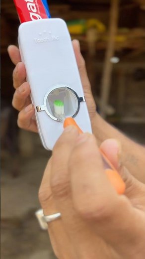 Sabse sasta toothpaste dispenser