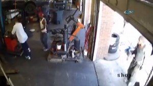 18K views | Saldırganları böyle püskürttü! | b Web TV | Facebook