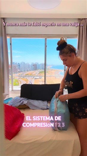 FIORELLA CAMJI on Instagram: "“No te reprimas, comprimite” se les ocurre un slogan mejor? Con @genialidadesok les traemos otra vez este set de 8 organizadores de viaje con esta súper magia compresora 😎 Más geniales no existen💪🏾 Ya hace más de un año que los mandamos a fabricar para ustedes! Quienes lo compraron lo siguen comprando y saben que la calidad es excelente! Pedinos el tuyo y llénate la valija tranqui que la falta de espacio ya no es problema😎 Envíos a todo el país 🇦🇷"