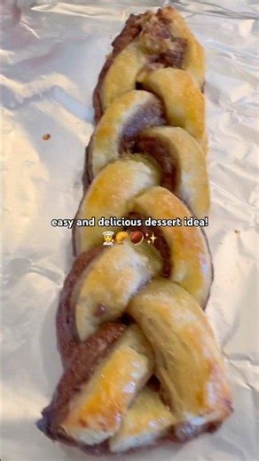 easy & delicious dessert idea - hazelnut spread puff pastry!🧑‍🍳🥐🌰✨ #easyrecipe #dessert #baking