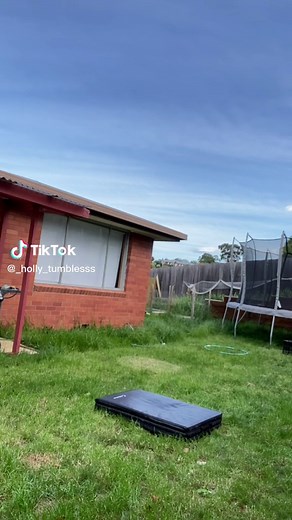 i mean i did it but how do i not do a big run up! #gymnastics #tumbling #aerial #foryoupage #viral #grasstumbling #progress #fyp #foryou #fypp #foryoupage