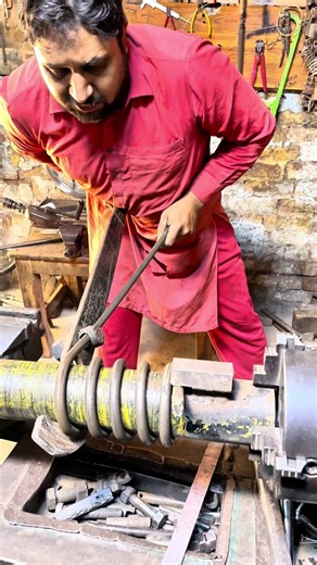 14mm Iron Rod to POWERFUL Spring 🔥💪 | Heavy-Duty Spring Making #satisfying #diy
