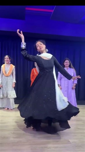 Gehra Hua | Anvi Shetty Dance | Dance Workshop | Dhurandhar| Bollywood Dance| Semi Classical Dance