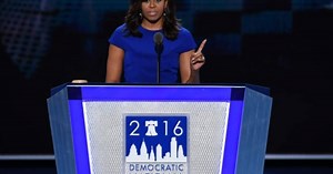 Michelle Obama 'desenmascara' a Trump en emotivo discurso en convención