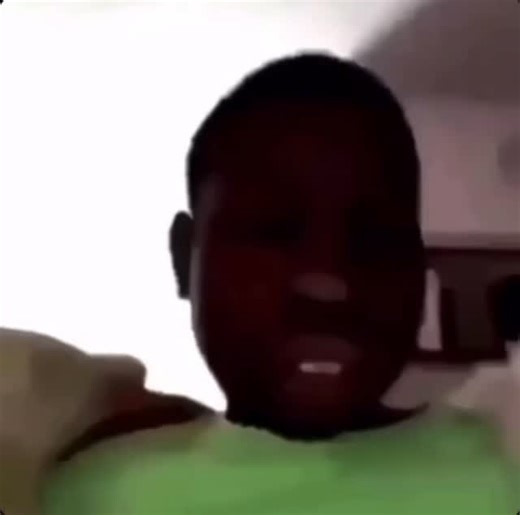 Aescorp on Instagram: "Sigam: @aescorpx . . . O ponto mais profundo dos oceanos, a Fossa das Marianas, abriga segredos que desafiam a nossa compreensão da vida. Abaixo de 8.000 metros, a pressão é mil vezes maior que a do nível do mar, esmagando qualquer coisa normal. No entanto, lá existe o "Hadal Zone", um reino de escuridão absoluta. E é nesse inferno aquático que vivem os "Extremófilos", criaturas que não apenas sobrevivem, mas prosperam. Elas possuem biologia alienígena, com células que se 