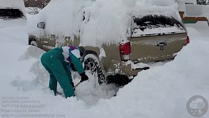 45K views · 385 reactions | NEW #VIDEO! The town of Mount Shasta got buried overnight by an estimated 30” of snow! Folks spent the morning trying their best to dig out. I-5 is also still closed, included in this is a shot of the interstate completely abandoned. #cawx #snow | Washington Weather Chasers | Facebook