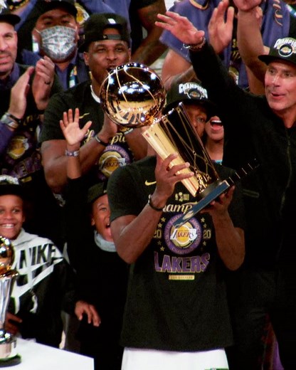 903K views · 2.3K reactions | The #LouisVuitton Trophy Travel Case made its debut as the 2020 Los Angeles Lakers were crowned NBA champs! #LVxNBA #PhantomCam | NBA | Facebook