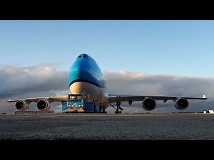 Pushback KLM Boeing 747-400