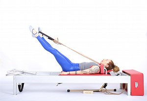 Single Foot in Strap: Leg Circles on the Reformer | Online Pilates Classes
