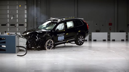 2025 Volvo XC90 Crashes Its Way to IIHS Top Safety Pick  Accolade