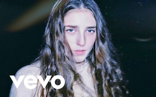 【MV首播】鸟妹Birdy回归新单《Surrender》