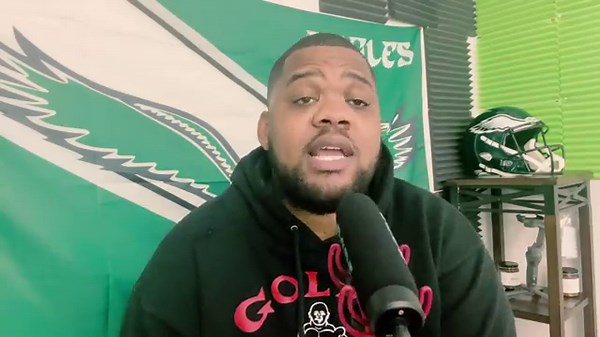 Philadelphia Eagles | Article comes out ripping Carson Wentz