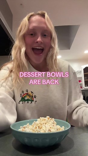 Delicious Dessert Bowl Recipe with Popcorn and Chocolate Chips
