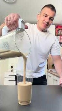This creamy Bounty coffee milkshake will ruin all your café drinks forever 🤤🥥☕#coffee #foruyou