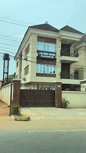 The Old @blordgroup Headquarters, Dual Two Storey Building, Housing Over 300 staff working 24hrs operation for straight 4years no break !!! This the biggest Tech Office in the whole of south east !!! All thanks to our customers una weldone | Linus Williams