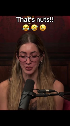 She comes up with some funny puns. Funny on Kill Tony, but the the podcasts I’ve see her have been hilarious. #cristinamariani #laurencompton #comedy #puns #podcastclips