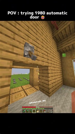 trying 1980 automatic door 😂 #minecraft #funnyshorts