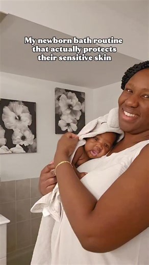 Newborn skin is sensitive, which is why I keep our bath routine simple & gentle. I still get to enjoy holiday scents from @tubbytodd like the new Brown Sugar Fig and Candied Apple without compromising her skin. It's still safe for sensitive or eczema-prone skin. After 4 babies, I've learned that the products you use during and after the bath makes a huge difference. Their everyday lotion all over ointment has kept this little one's skin calm, moisturized, and her baby acne super mild. Tubby Todd