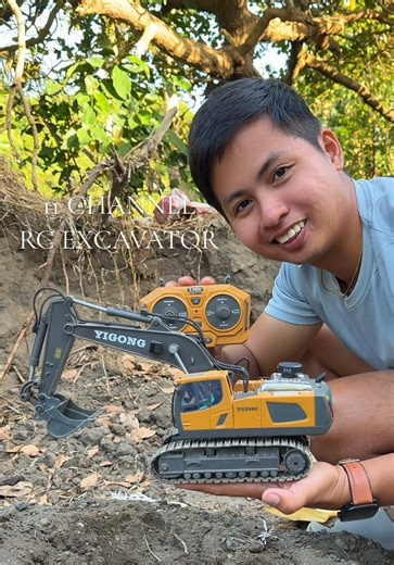 11 Channel RC Excavator Toy for Kids - Fun and Educational