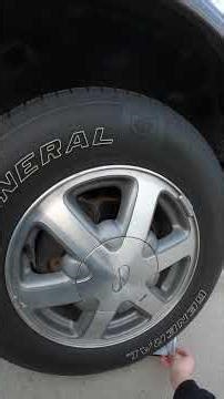 How to use a scissor jack #automobile #cars #mechanic #automotivetools