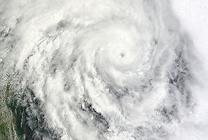 What is a Tropical Cyclone? Its Formation and Structure - Paperblog