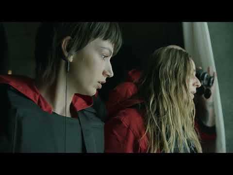 La Casa de Papel 5ª Temporada - Chegada do Exército ao banco da espanha •Ep.01•