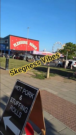 ​A Sunny Day At Skegness Beach Front & Funland Amusement ☀️🇬🇧#skegness