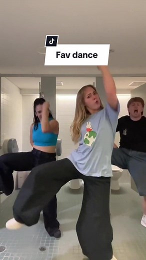 Barbara Chipmunk Dance - Favorite Squad Dance