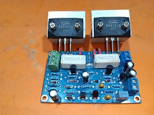 Transistor amplifier circuit using 2SA1216 and 2SC2922