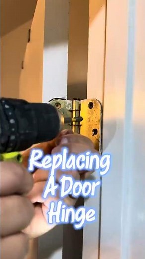 Replacing door hinges