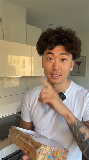 ryaneatss on Instagram: "First Meal Of 2026 💫 #berliner #germany #deutschland #americanlivingingermany #fyp"