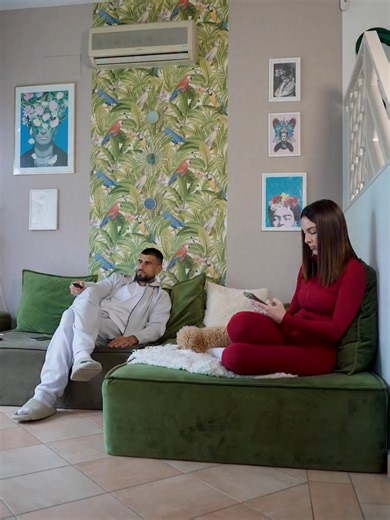 Il Billoo switch per i mariti ancora non l'abbiamo inventato, ma quello per pagare meno in bolletta sì! 😁 Fai come Micol, scarica Billoo e inizia a risparmiare!