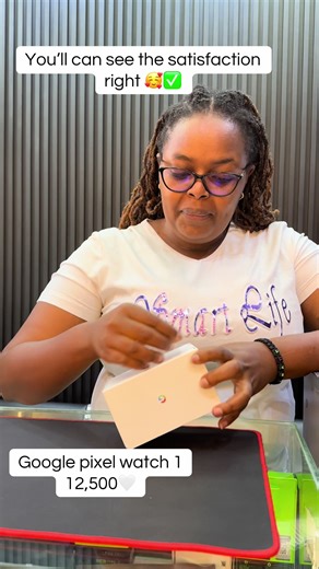 Unboxing the Google Pixel Watch 1: A Satisfying Experience